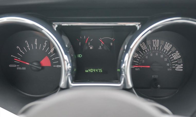 2005 FORD MUSTANG GT