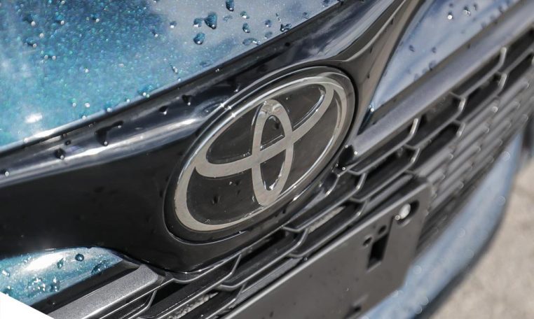 2022 TOYOTA COROLLA 5 DOOR HATCHBACK | SE UPGRADE