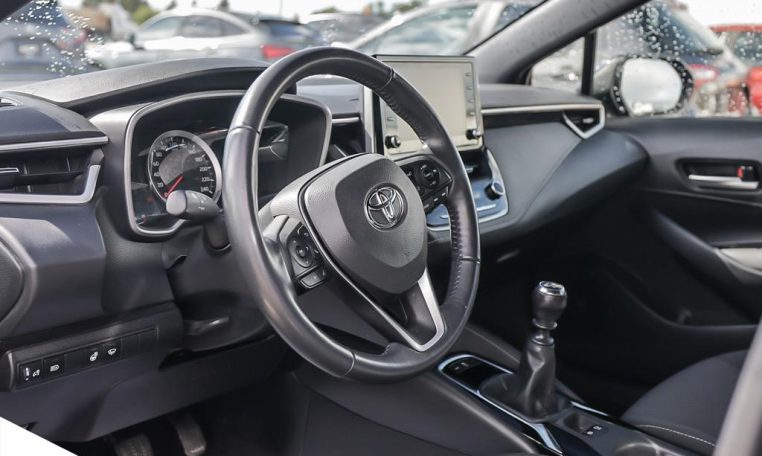 2022 TOYOTA COROLLA 5 DOOR HATCHBACK | SE UPGRADE