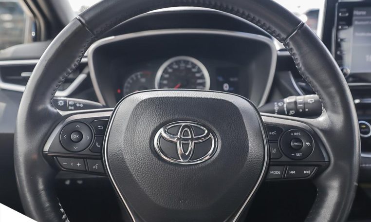 2022 TOYOTA COROLLA 5 DOOR HATCHBACK | SE UPGRADE