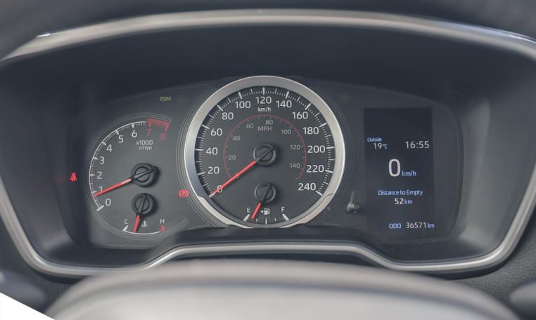 2022 TOYOTA COROLLA 5 DOOR HATCHBACK | SE UPGRADE