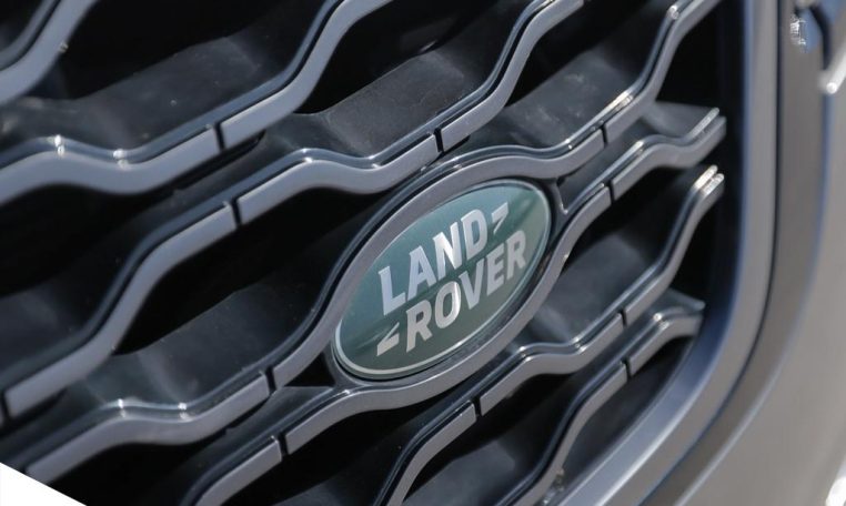 2019 LAND ROVER RANGE ROVER VELAR DYNAMIC HSE P300 | LOCAL | ONE OWNER | SUPER LOW MILEAGE