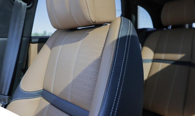 2019 LAND ROVER RANGE ROVER VELAR DYNAMIC HSE P300 | LOCAL | ONE OWNER | SUPER LOW MILEAGE