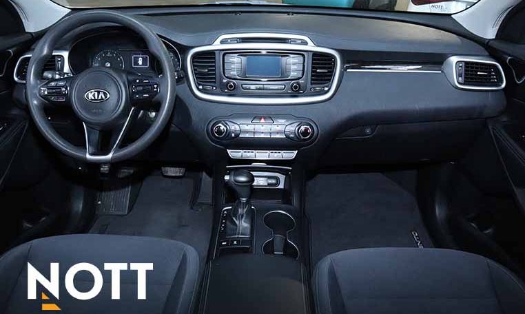 2018 KIA Sorento LX