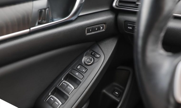 2019 HONDA ACCORD 2.0T TOURING