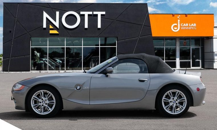 2004 BMW Z4 3.0L Local MB Vehicle | No Accidents | LOW MILEAGE