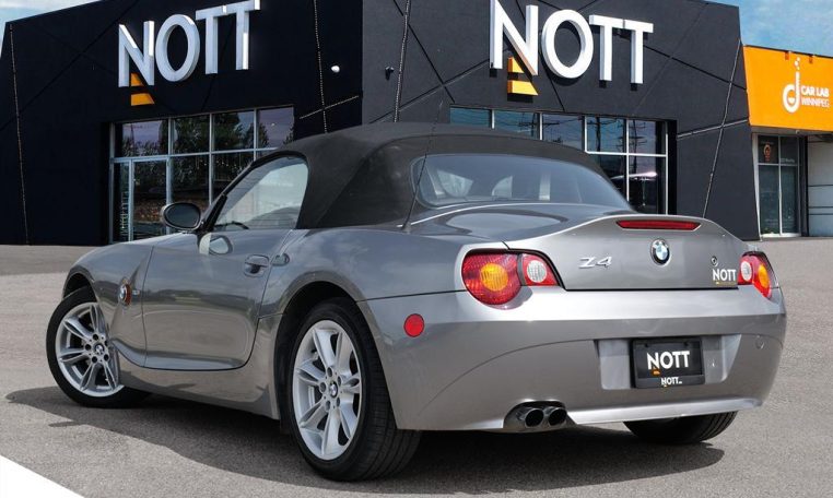 2004 BMW Z4 3.0L Local MB Vehicle | No Accidents | LOW MILEAGE