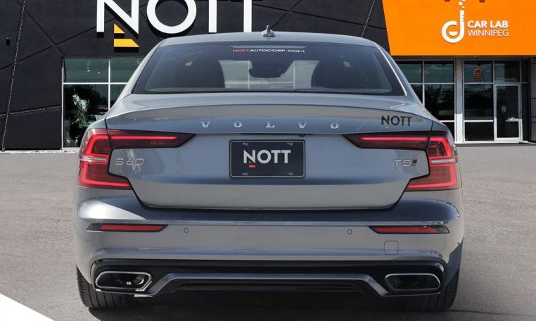 2021 VOLVO S60 T5 R-Design | No Accidents