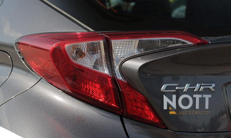 2022 TOYOTA CH-R LE No Accidents | Highway KM’s!
