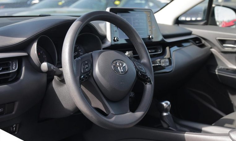 2022 TOYOTA CH-R LE No Accidents | Highway KM’s!