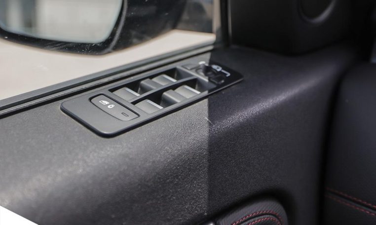 2021 LAND ROVER DISCOVER SPORT