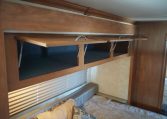 2012 FLEETWOOD BOUNDER CLASSIC 36R Triple Slide / 3 BED/2 BATH