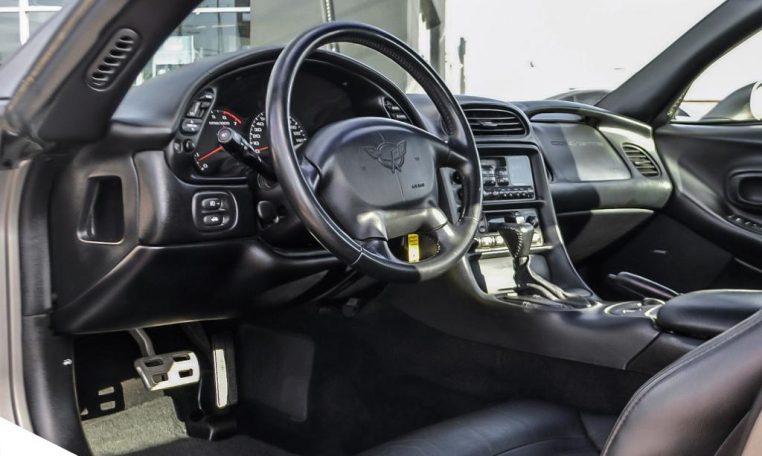 2001 CHEVROLET CORVETTE | Bose | HUD