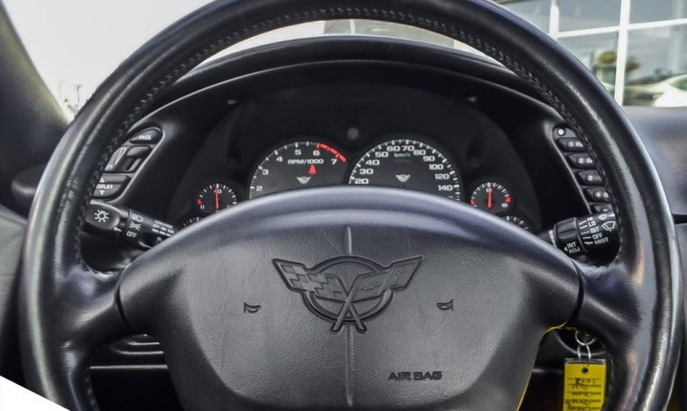 2001 CHEVROLET CORVETTE | Bose | HUD