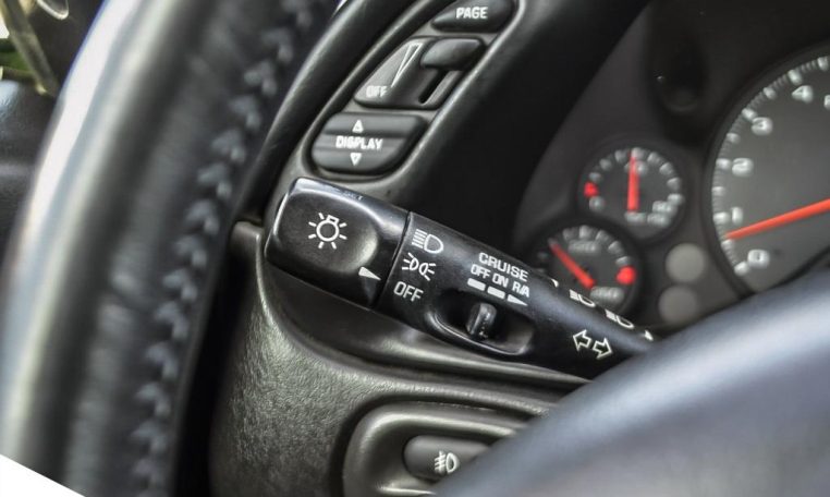 2001 CHEVROLET CORVETTE | Bose | HUD