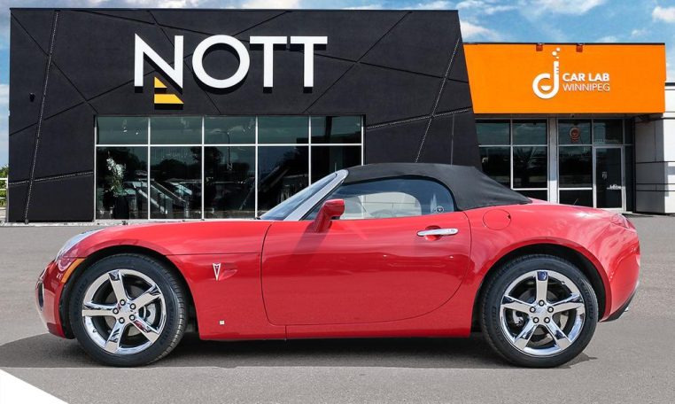 2008 PONTIAC Solstice GXP | Brand New Tires | Incredible Condition | LOW KM's