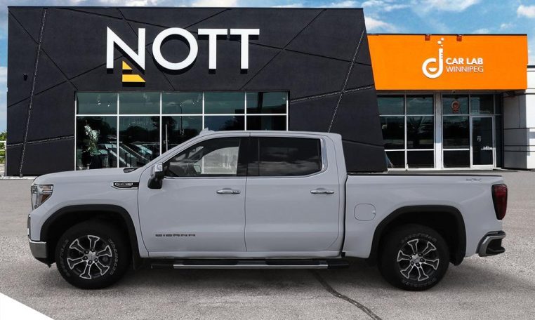2020 GMC SIERRA 1500 SLT | NO ACCIDENTS | LOCAL MANITOBA TRUCK
