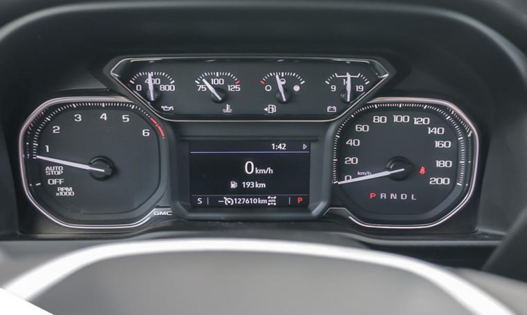 2020 GMC SIERRA 1500 SLT | NO ACCIDENTS | LOCAL MANITOBA TRUCK