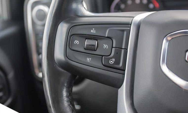 2020 GMC SIERRA 1500 SLT | NO ACCIDENTS | LOCAL MANITOBA TRUCK