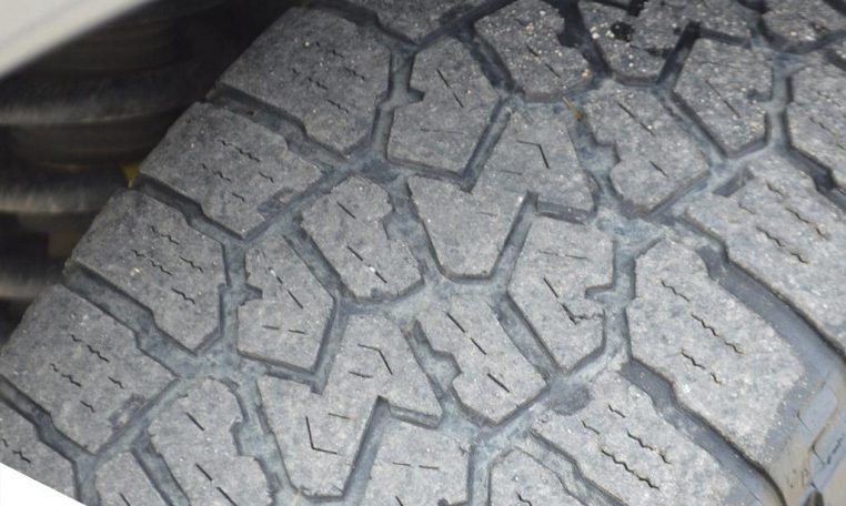 2018 NISSAN TITAN SV MIDNIGHT EDITION | TWO SETS OF WHEELS
