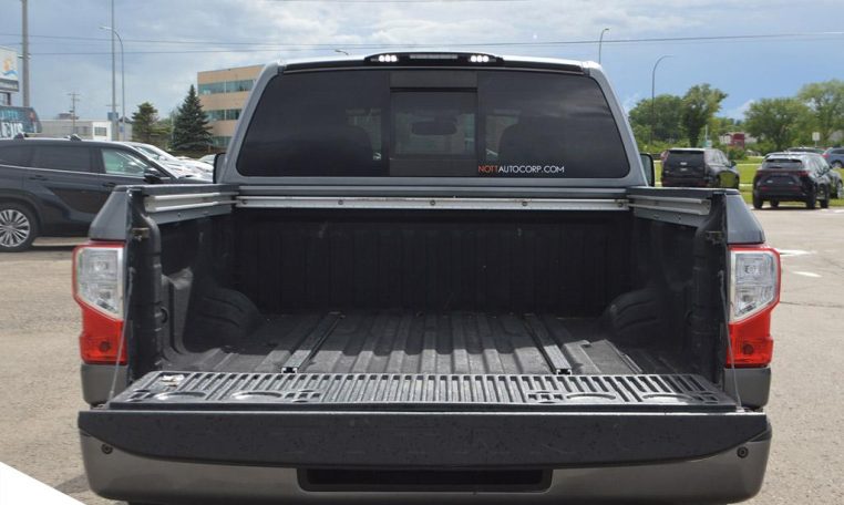 2018 NISSAN TITAN SV MIDNIGHT EDITION | TWO SETS OF WHEELS