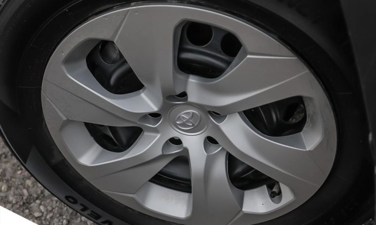 2024 TOYOTA RAV-4 LE