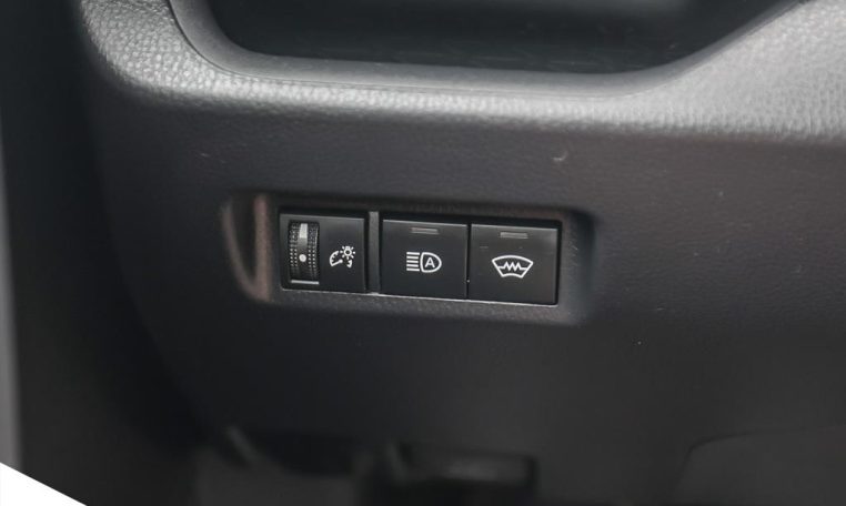 2024 TOYOTA RAV-4 LE