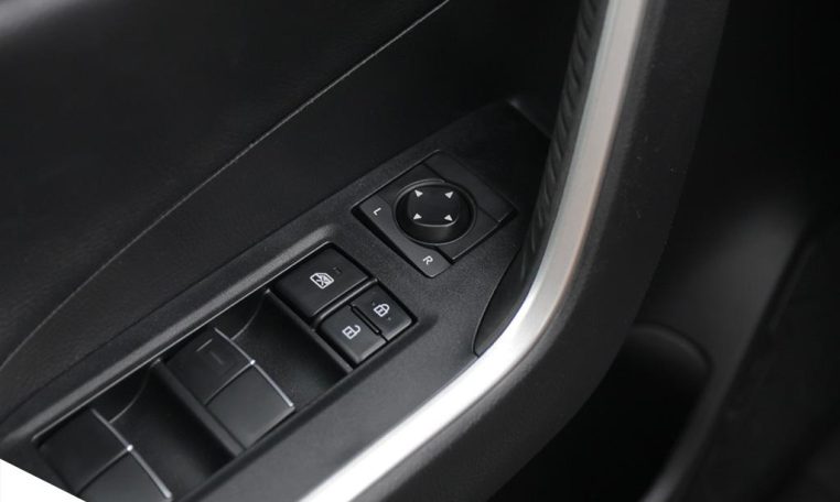 2021 TOYOTA RAV-4 HYBRID LIMITED | No Accidents