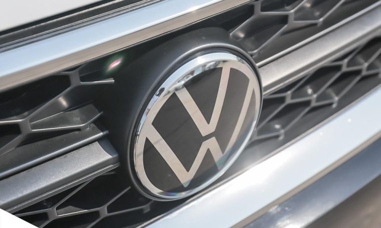 2024 VOLKSWAGEN TAOS  Highline | LOCAL | ONE OWNER