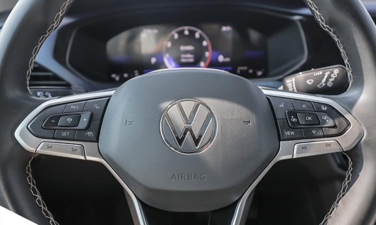 2024 VOLKSWAGEN TAOS  Highline | LOCAL | ONE OWNER