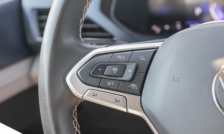 2024 VOLKSWAGEN TAOS  Highline | LOCAL | ONE OWNER