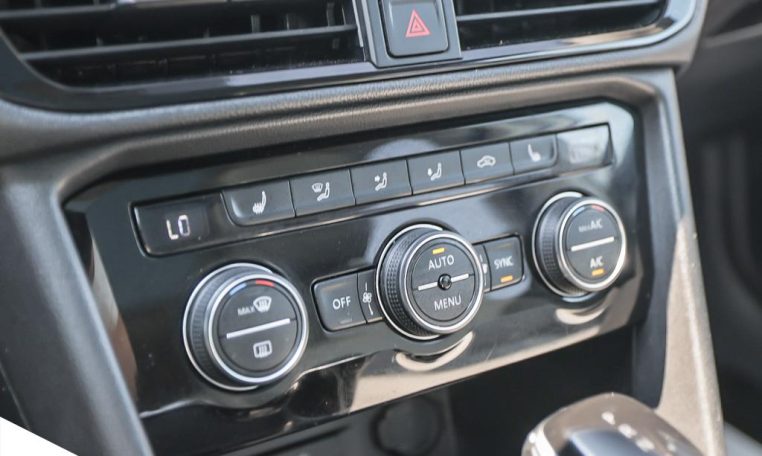 2024 VOLKSWAGEN TAOS  Highline | LOCAL | ONE OWNER