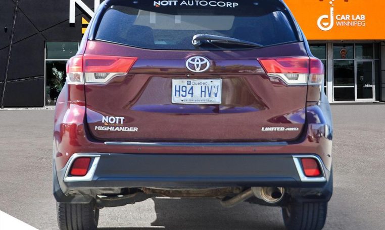 2017 TOYOTA HIGHLANDER LIMITED