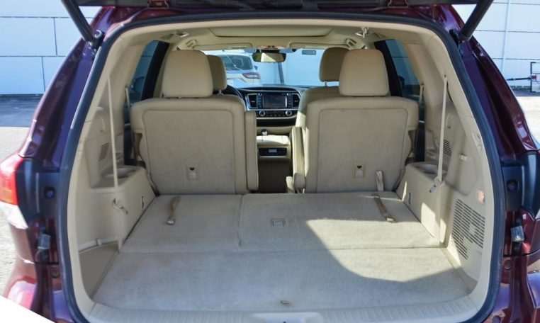 2017 TOYOTA HIGHLANDER LIMITED