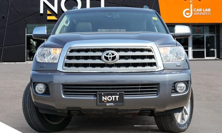 2017 TOYOTA SEQUOIA LIMITED | NO ACCIDENTS | NEW TIRES AND BRAKES | RARE