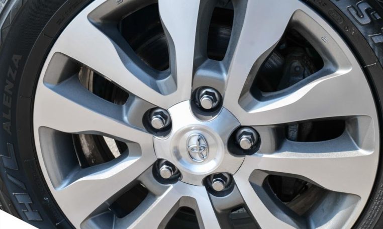 2017 TOYOTA SEQUOIA LIMITED | NO ACCIDENTS | NEW TIRES AND BRAKES | RARE