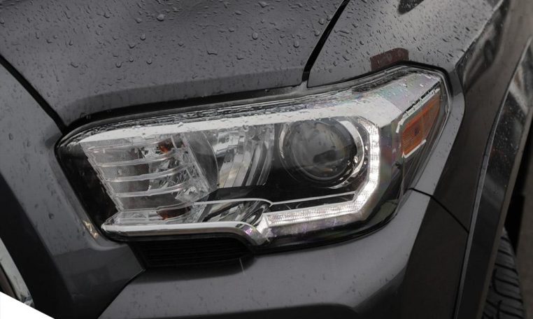 2021 TOYOTA TACOMA DOUBLE CAB V6 SR5 Local Manitoba Vehicle | One Owner | 2 Years Man. Warranty Remaining