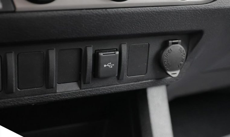2021 TOYOTA TACOMA DOUBLE CAB V6 SR5 Local Manitoba Vehicle | One Owner | 2 Years Man. Warranty Remaining