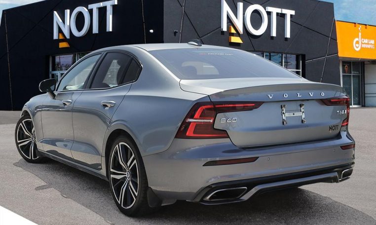 2020 VOLVO S60 T6 R-Design | NO ACCIDENTS