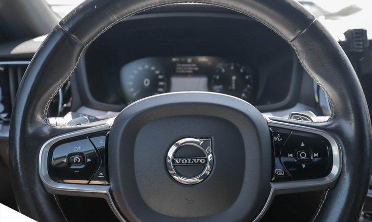 2020 VOLVO S60 T6 R-Design | NO ACCIDENTS