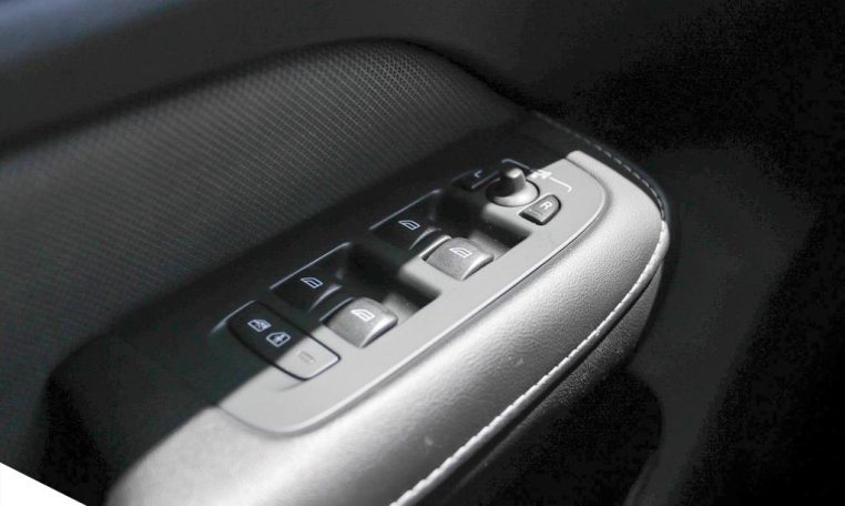 2020 VOLVO S60 T6 R-Design | NO ACCIDENTS