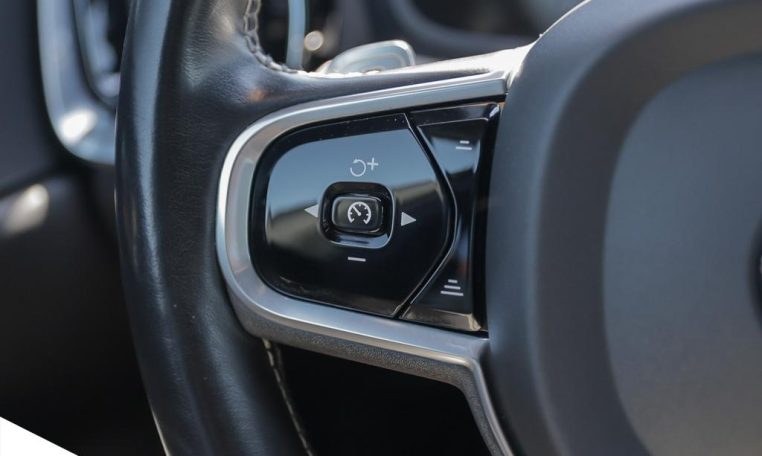 2020 VOLVO S60 T6 R-Design | NO ACCIDENTS