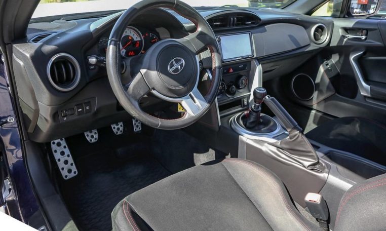 2016 SCION FR-S Local MB vehicle | Low KM’s  | 6-Speed Manual!