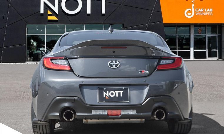 2022 TOYOTA GR86 PREMIUM | Low Mileage