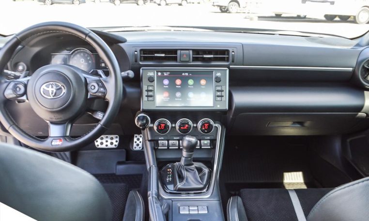 2022 TOYOTA GR86 PREMIUM | Low Mileage