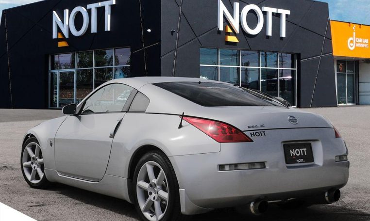2006 NISSAN 350Z