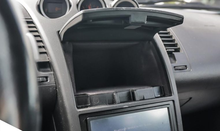 2006 NISSAN 350Z