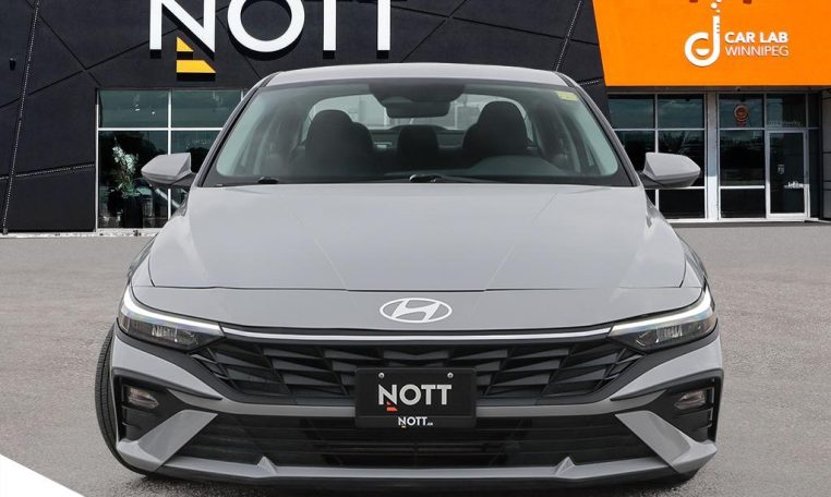 2025 HYUNDAI ELANTRA ESSENTIAL | ONE OWNER | LOCAL MB