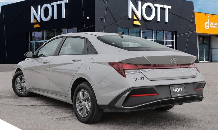 2025 HYUNDAI ELANTRA ESSENTIAL | ONE OWNER | LOCAL MB