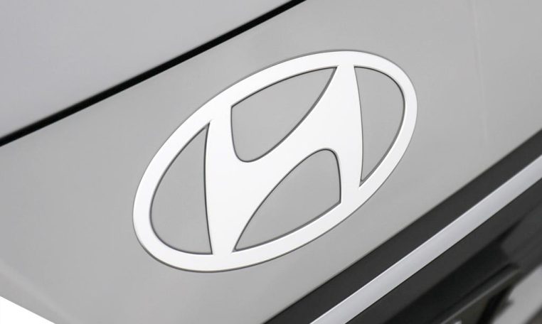 2025 HYUNDAI ELANTRA ESSENTIAL | ONE OWNER | LOCAL MB